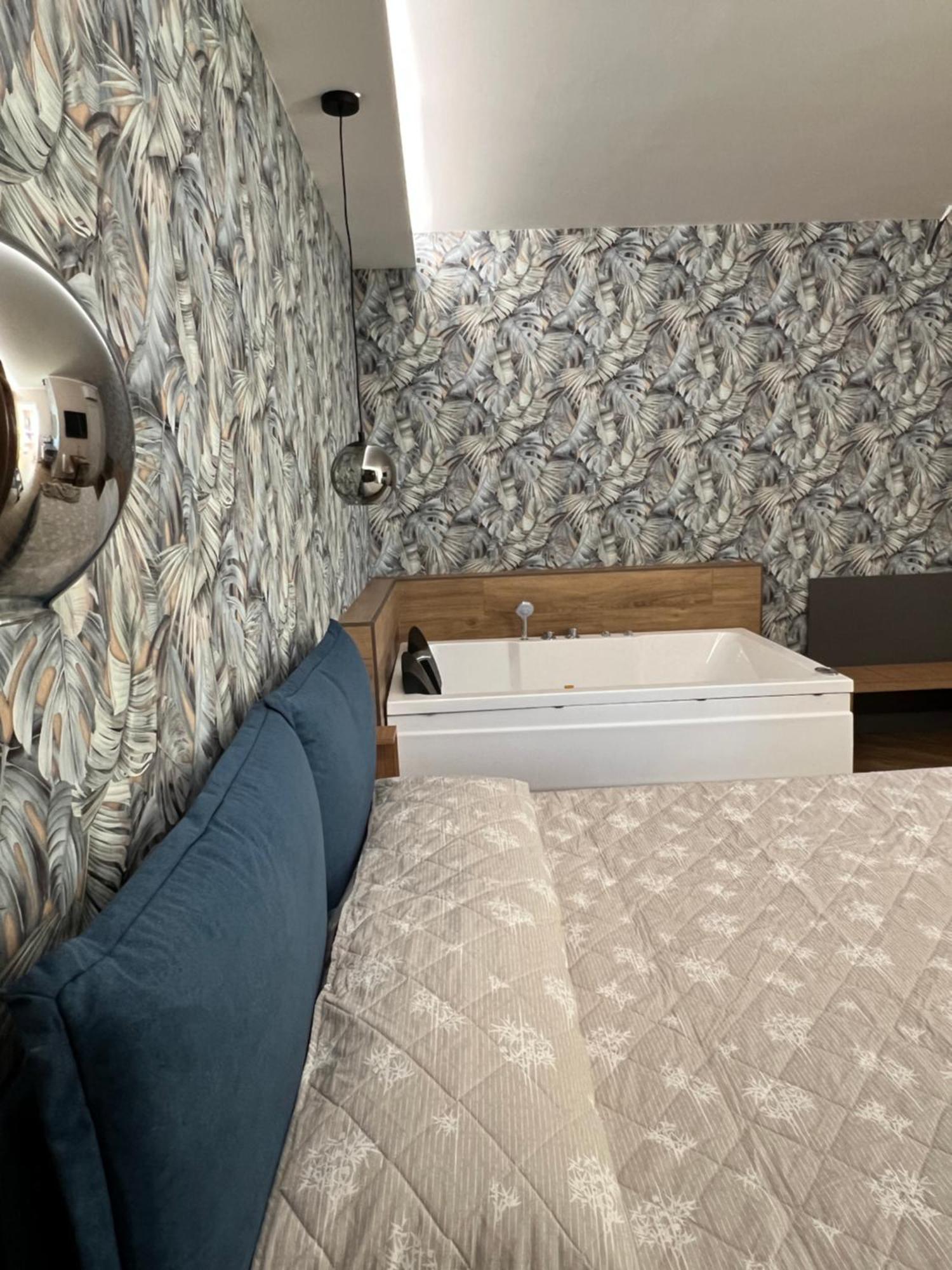 מרינה די קמרוטה Poseidonrooms מראה חיצוני תמונה