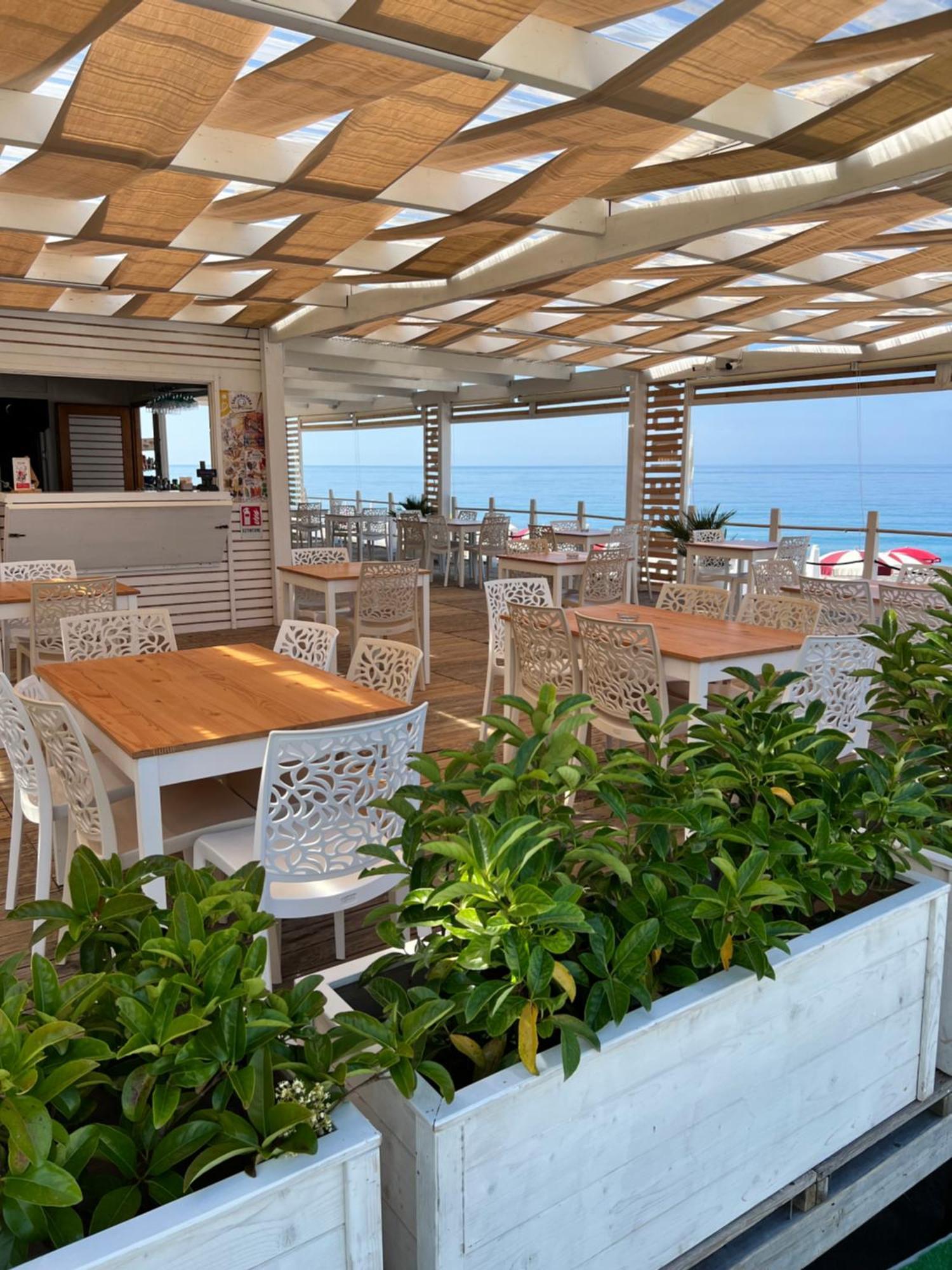 מרינה די קמרוטה Poseidonrooms מראה חיצוני תמונה